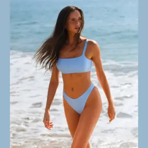 ART.BR SIENNA BIKINI TOP DE LYCRA PREMIUM DOBLE CON LESS.